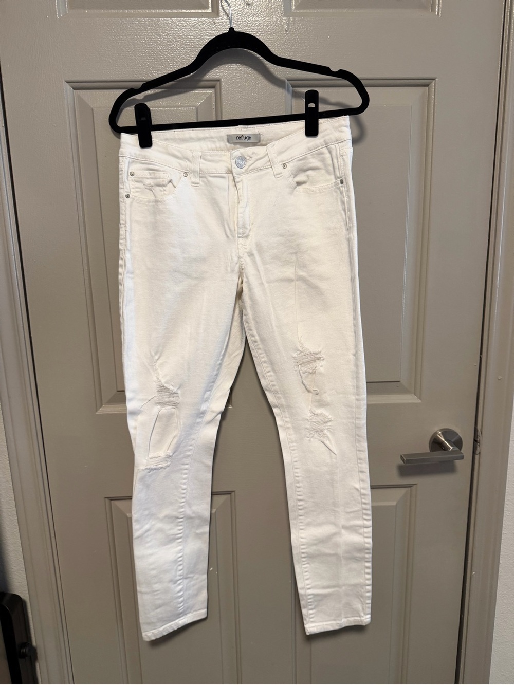 refuge White Distressed Skinny Jeans for Women